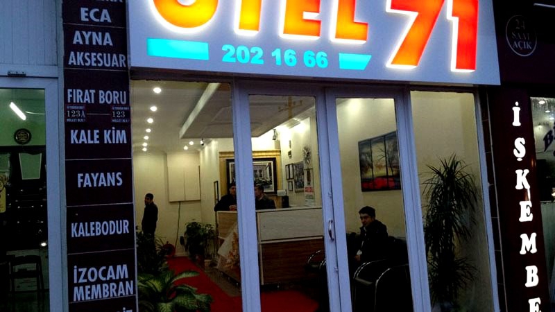 Otel 71